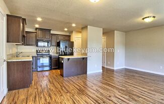 3 beds, 2.5 baths, $2,195