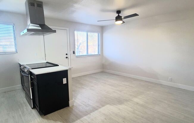 1 bed, 1 bath, 587 sqft, $1,194, Unit 5-10
