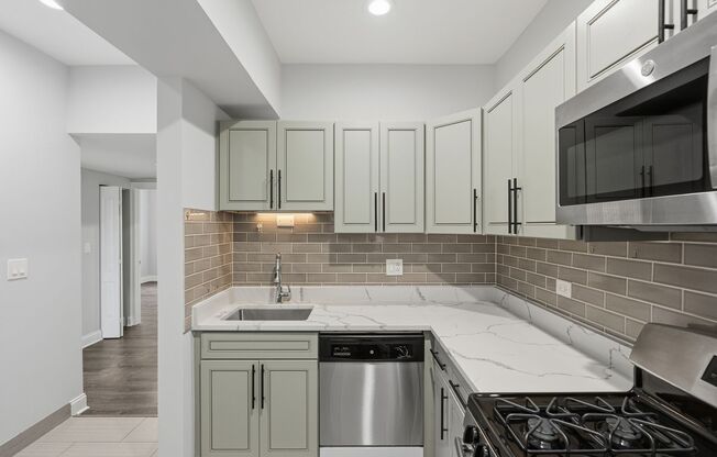 6100 6118 N WINTHROP AVE