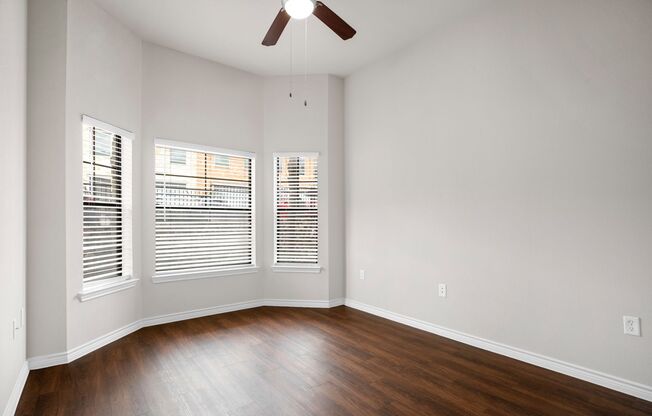 2 beds, 2 baths, 1,141 sqft, $2,102, Unit 01-129