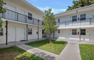 1710 NW 1 CT