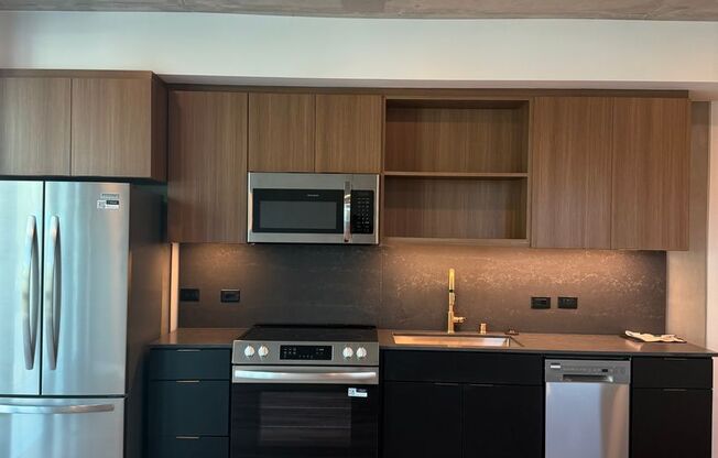 Studio, 1 bath, 468 sqft, $2,249, Unit 412