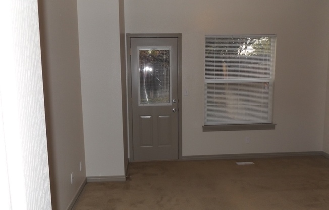 3 beds, 2 baths, $1,600