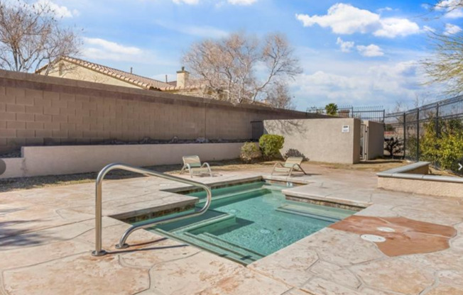 3 beds, 2 baths, $1,600, Unit # 274