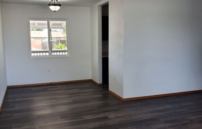 Newly  Remodeled new 3 bed 1 bath house with Central Heat and Air