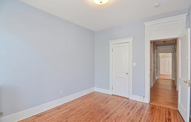 24 GLENVILLE