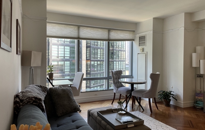 1 bed, 1 bath, 644 sqft, $4,200, Unit 12E
