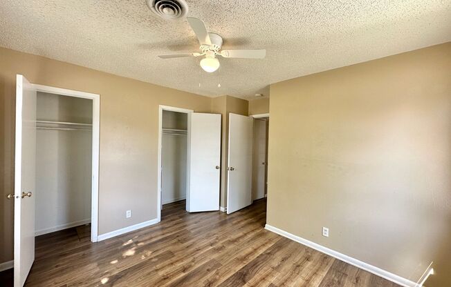 3 beds, 1 bath, $995