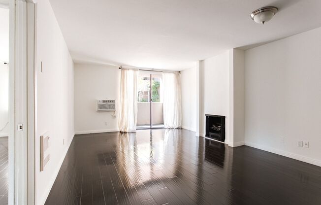2 beds, 2 baths, 918 sqft, $3,795, Unit 110
