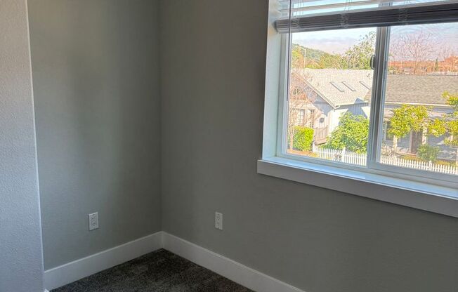 Hartz Property Management presents 644 Green Street, Unit D in Martinez