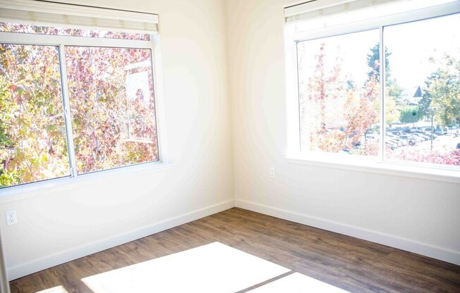 3 beds, 2 baths, 1,035 sqft, $3,995, Unit 206
