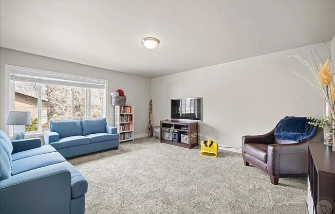 Spacious 3BR/2.5BA Furnished Townhome | Pet-Friendly with Large Fenced Yard & Ample Parking