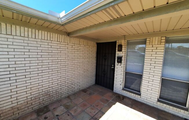 Available Now.  2 bedroom, 2 bathroom near Casa Linda and White Rock Lake