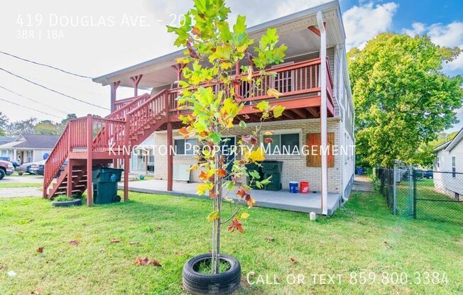 419 DOUGLAS AVE