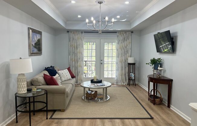 Beautifully Updated 3-Bedroom in Bridgepointe