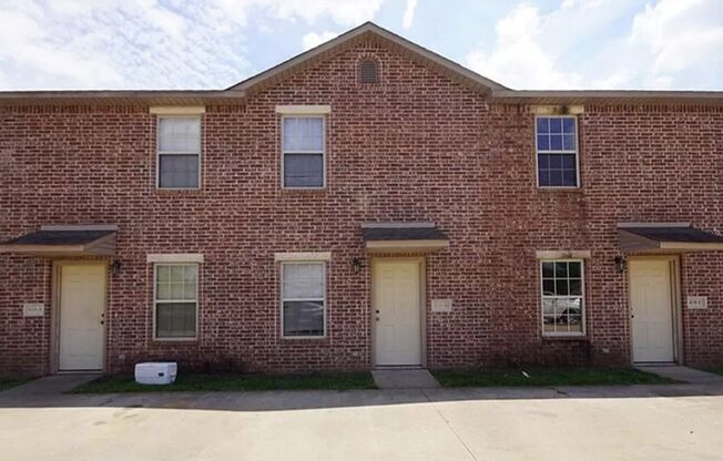 2 and 3 bedroom townhouses