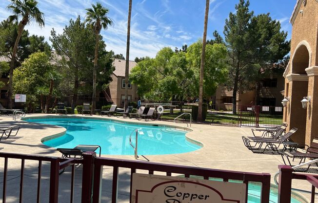 2 beds, 2 baths, $1,400