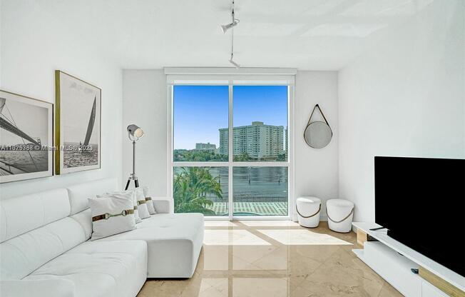 1945 S Ocean Dr