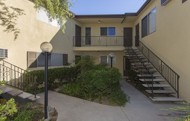 Surround Yourself with Serene Landscape in this La Mesa 1b/1ba! (AC, Parking, Laundry, & More!)
