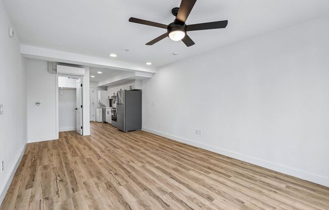 Studio, 1 bath, 452 sqft, $2,275, Unit 2330-107