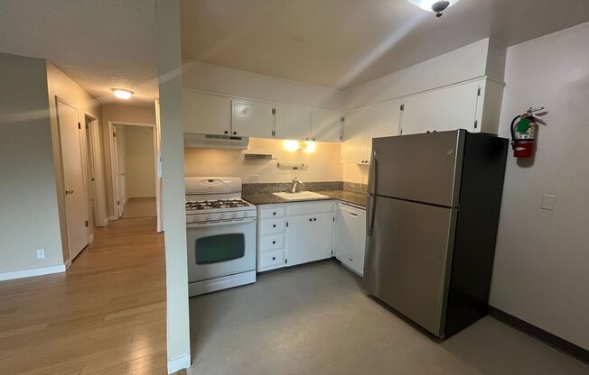 2 beds, 1 bath, 810 sqft, $1,485