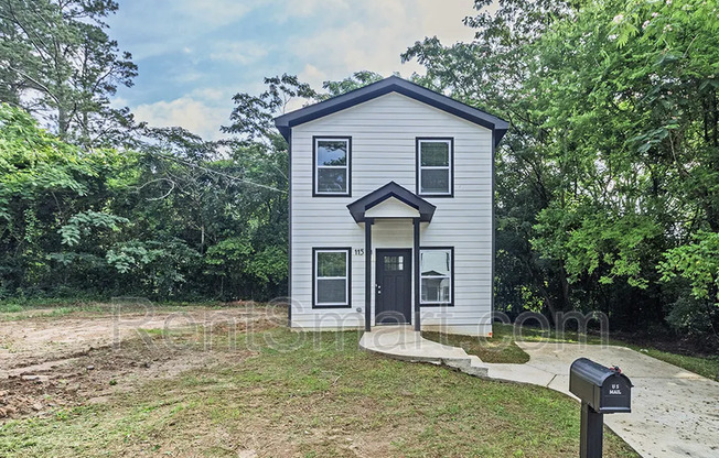 114 EMILY ST