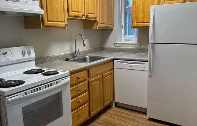 1 bed, 1 bath, 625 sqft, $1,340, Unit 266