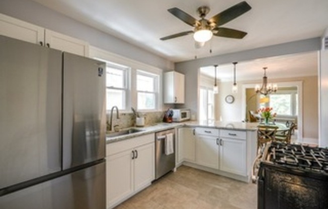 2135 RENROCK RD
