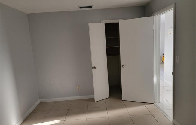 2924 NW 132 TER