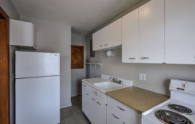 1 bed, 1 bath, 750 sqft, $695, Unit 5