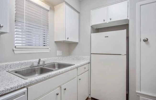 1 bed, 1 bath, 770 sqft, $855, Unit 1135-C