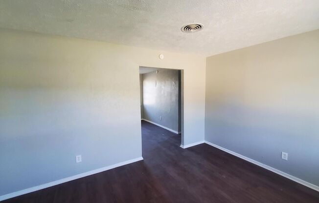 3 beds, 1 bath, $1,599