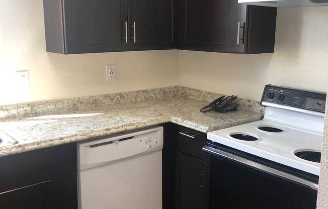 1 bed, 1 bath, 650 sqft, $1,195, Unit 225