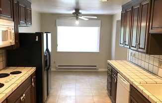 2 beds, 1.5 baths, 1,217 sqft, $2,650