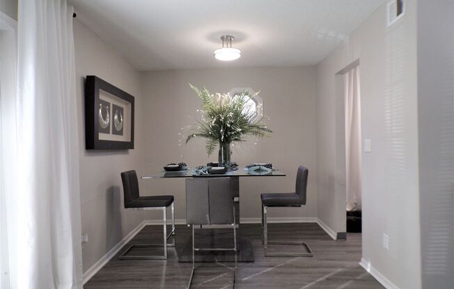2 beds, 1 bath, 970 sqft, $1,192, Unit 126201