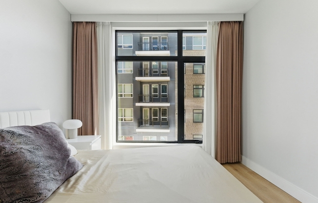 2 beds, 2 baths, 946 sqft, $4,500, Unit 524