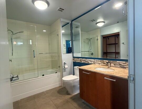 1 bed, 1 bath, 820 sqft, $2,950, Unit 731