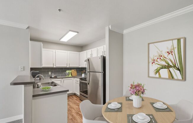 1 bed, 1 bath, 738 sqft, $1,175, Unit 319