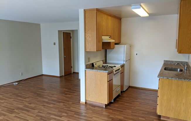 1815 Santa Clara Ave.