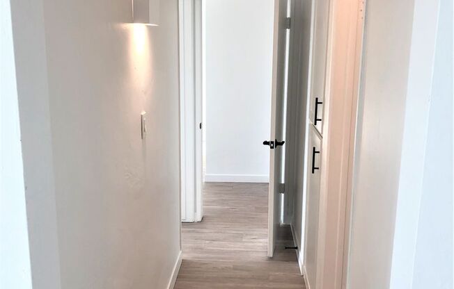 2 beds, 2 baths, 900 sqft, $3,145, Unit 28