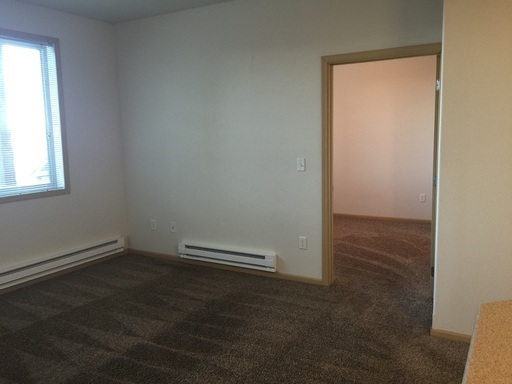 2 beds, 2 baths, $1,025, Unit 208