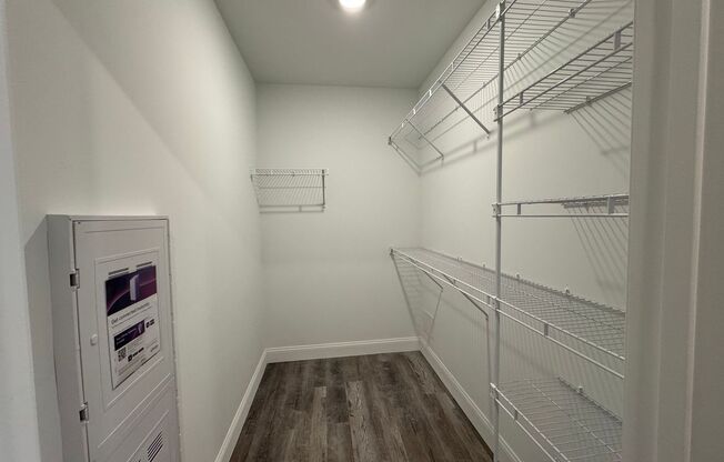 Studio, 1 bath, 349 sqft, $1,900, Unit 501