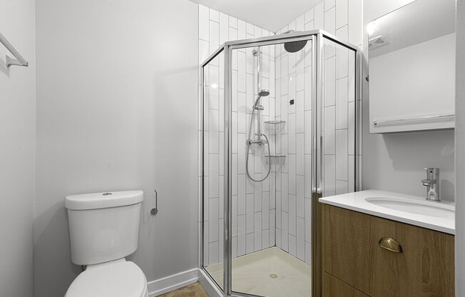 Studio, 1 bath, 225 sqft, $1,365, Unit 301