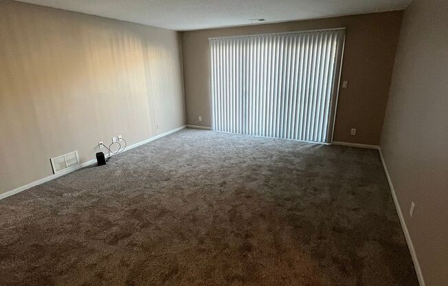 1 bed, 1 bath, 769 sqft, $1,009, Unit 7518-01