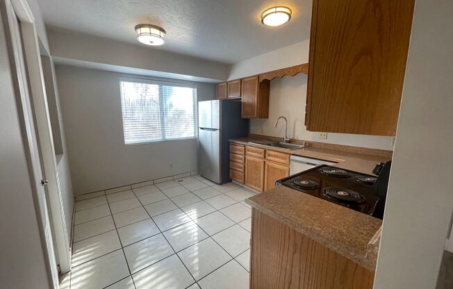 3 beds, 1 bath, $1,950