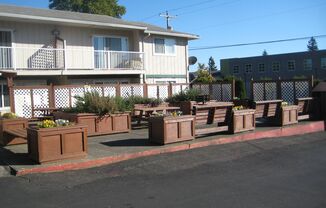 Rockridge Garden Apartments