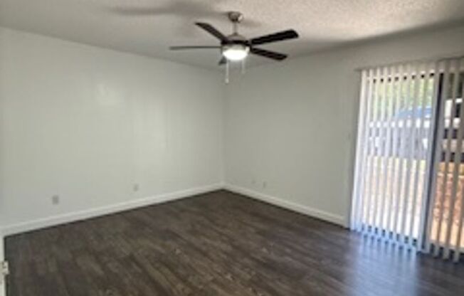 1 bed, 1 bath, 745 sqft, $1,520, Unit 100