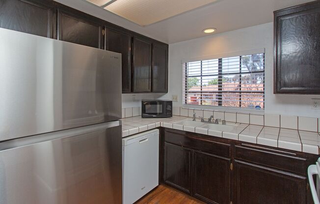 The Villas of Calavera Hills upstairs 2 Bd/2 Bth condo.