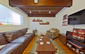 719 Buckingham