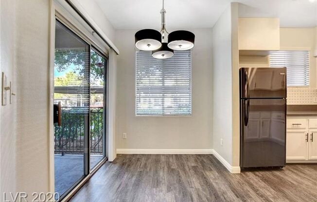 2 beds, 2 baths, $1,600, Unit #1059